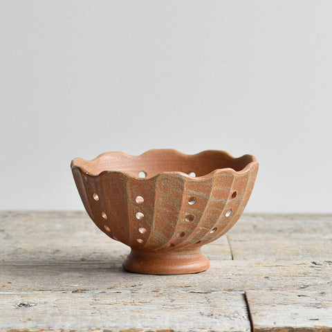 Stoneware Ceramic Berry Bowl, Rust - Nom Living