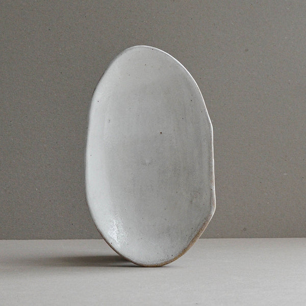 Nom Living - Stoneware Organic Shell Dish, Large, Snow White, Side
