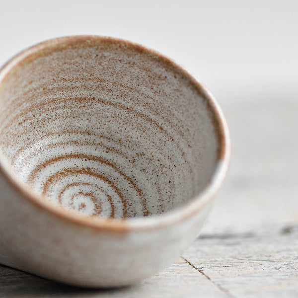 Ceramic Artisan Condiment Bowl, Rust White, Close-Up - Nom Living