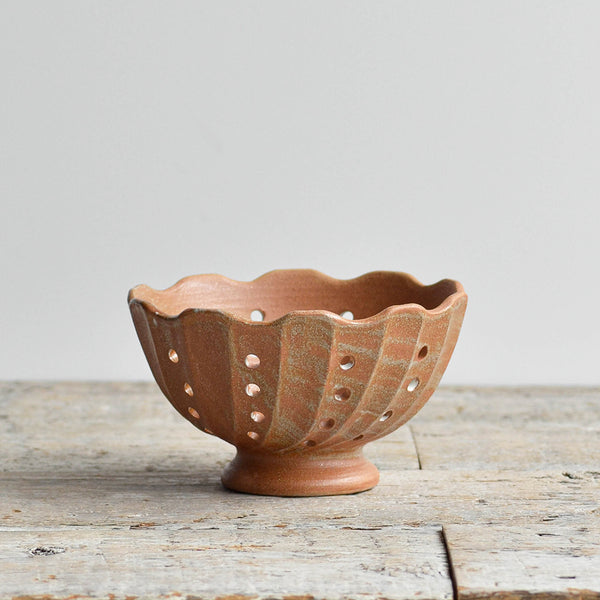 Stoneware Ceramic Berry Bowl, Rust - Nom Living