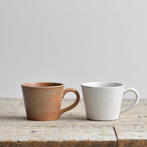 Set of two stoneware mugs, terracota and white - Nom Living