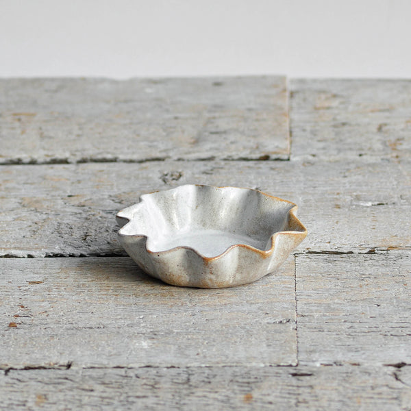 Ceramic ruffled Scalloped Dish, Ramekin, White - Nom Living