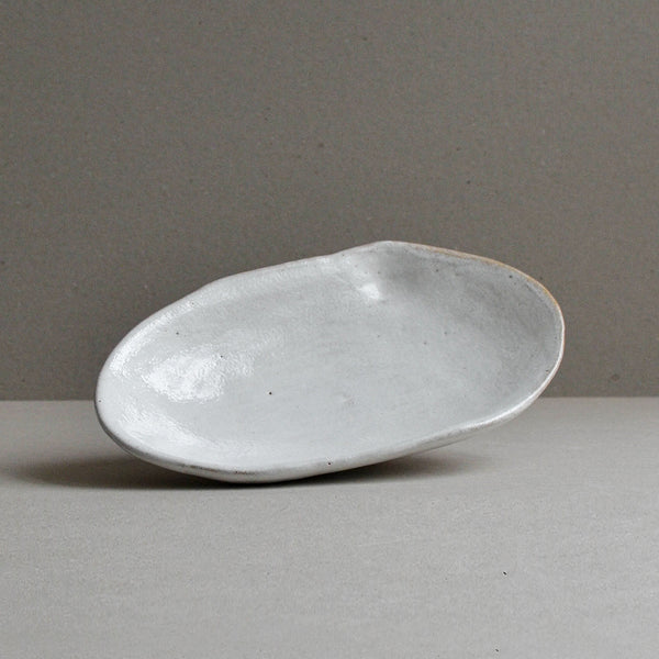 Nom Living - Stoneware Organic Shell Dish, Large, Snow White, Single