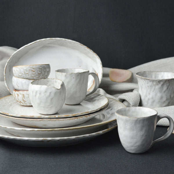 Hand Moulded Tableware Group 01 - Nom Living